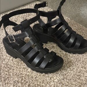 Soda Women's Black Gladiator Sandals